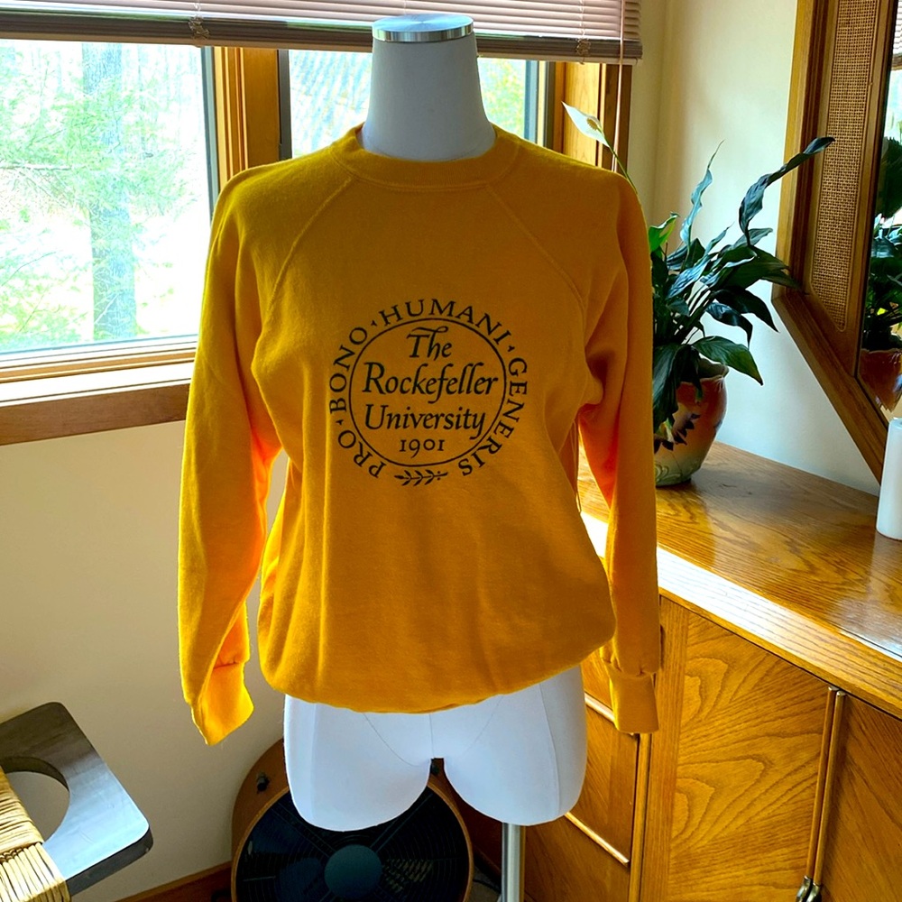 Vintage Rockefeller University 1901 sweatshirt crew cut raglan sleeve